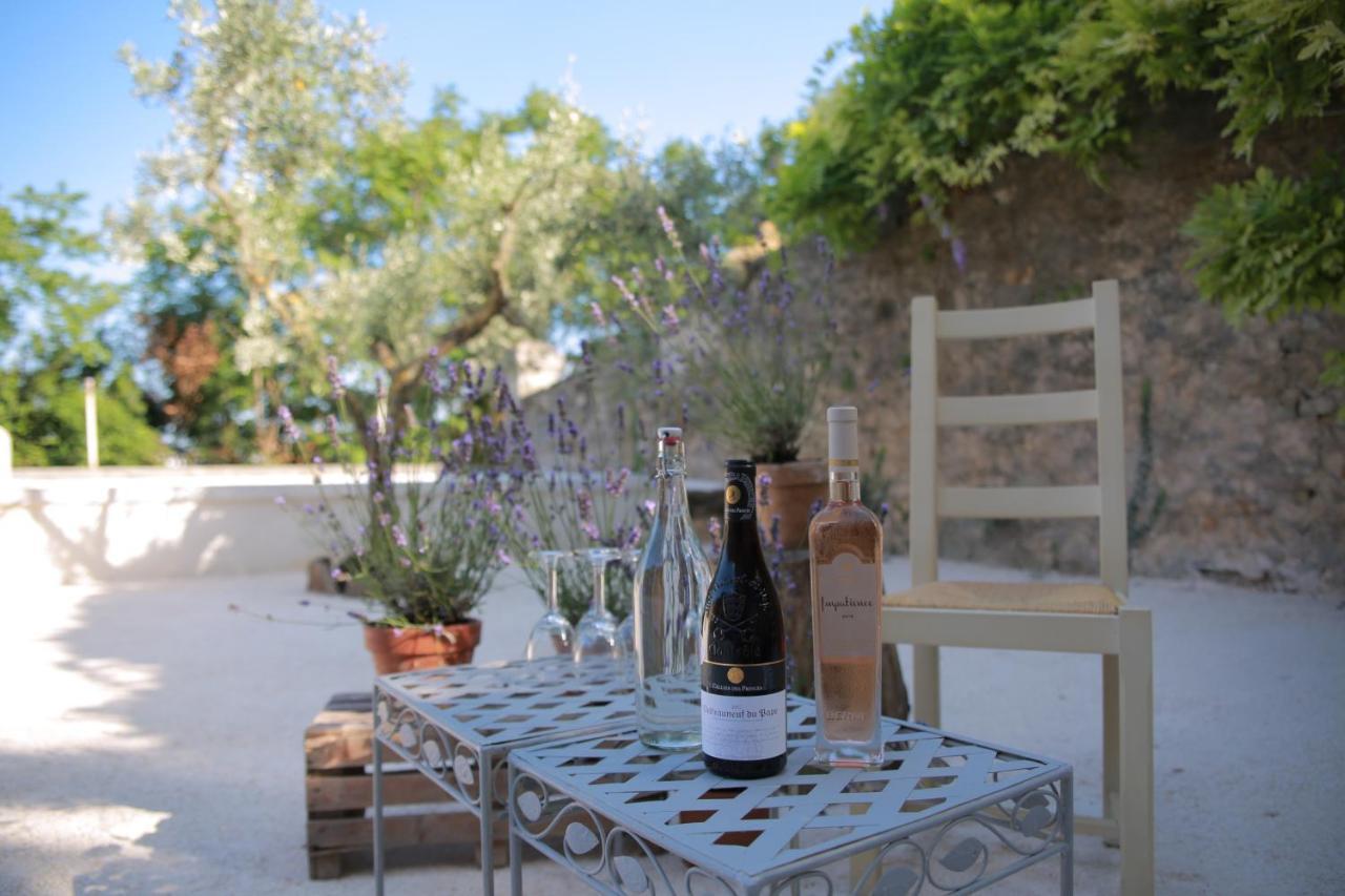 Les Yourtes De Provence Panzió Saint-Paulet-de-Caisson Kültér fotó