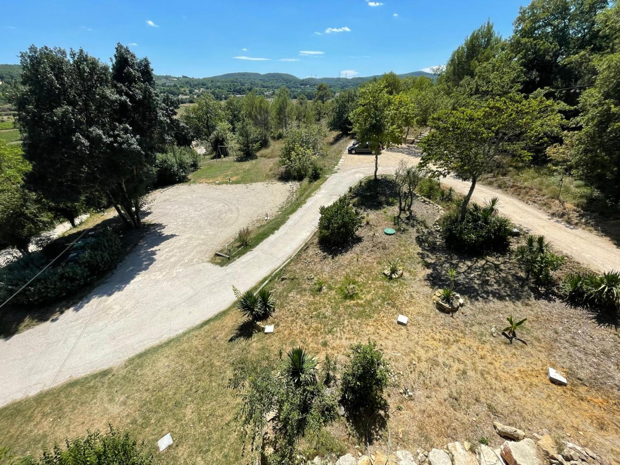 Les Yourtes De Provence Panzió Saint-Paulet-de-Caisson Kültér fotó